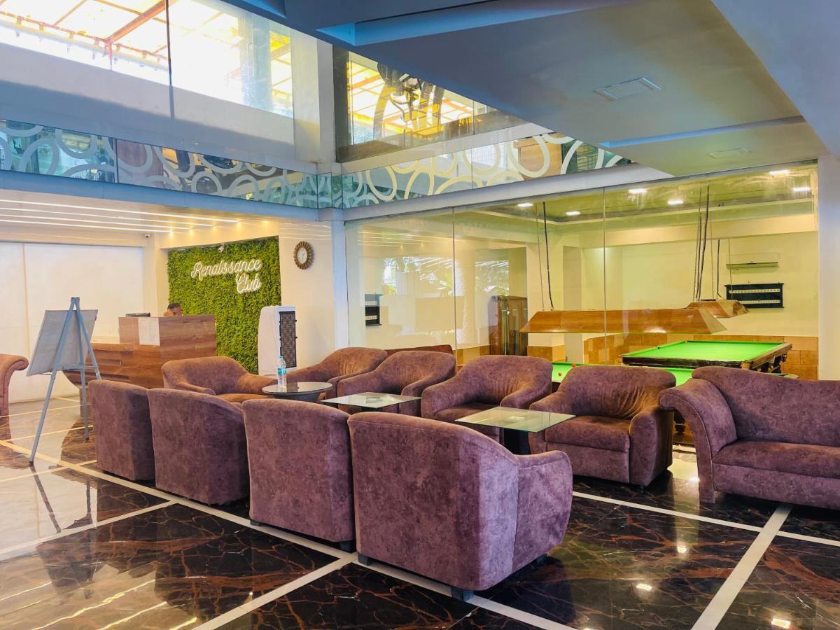 Home2 Renaissance Club Mumbai Exterior photo